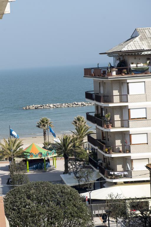 Hotel Gabbiano Porto San Giorgio Eksteriør bilde