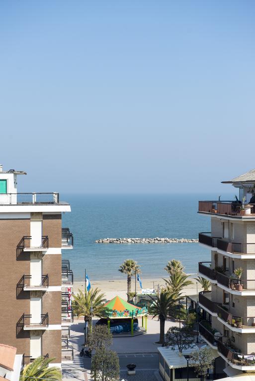 Hotel Gabbiano Porto San Giorgio Eksteriør bilde