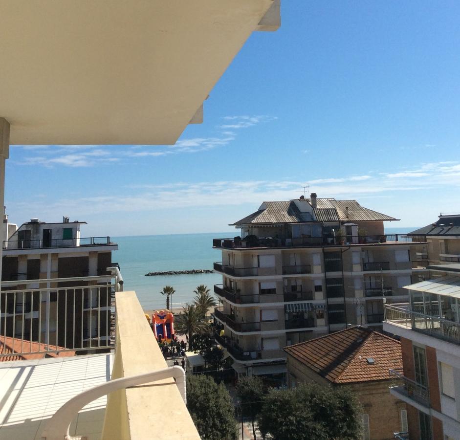 Hotel Gabbiano Porto San Giorgio Eksteriør bilde
