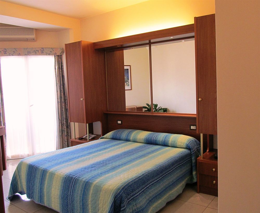 Hotel Gabbiano Porto San Giorgio Eksteriør bilde