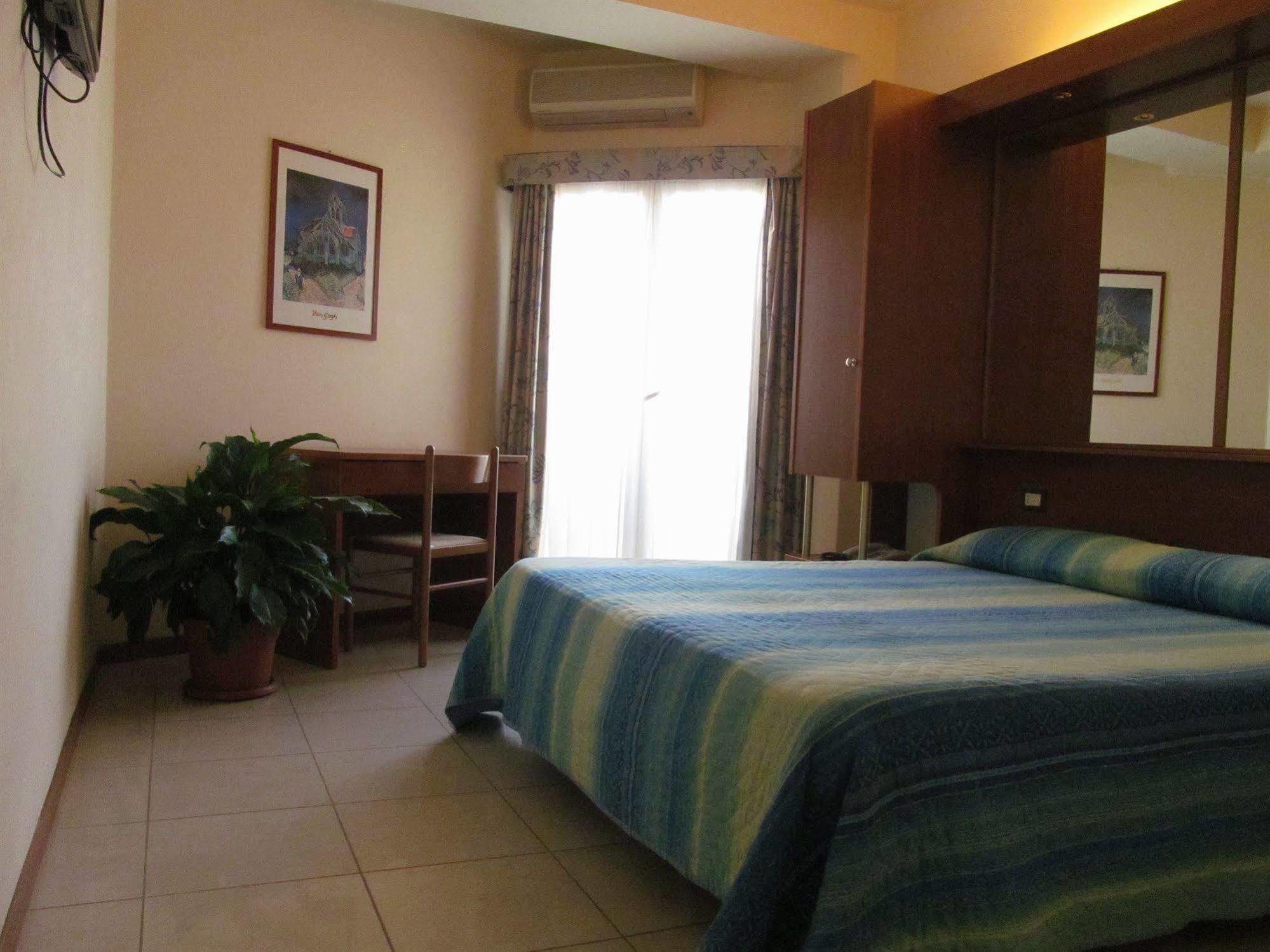 Hotel Gabbiano Porto San Giorgio Eksteriør bilde