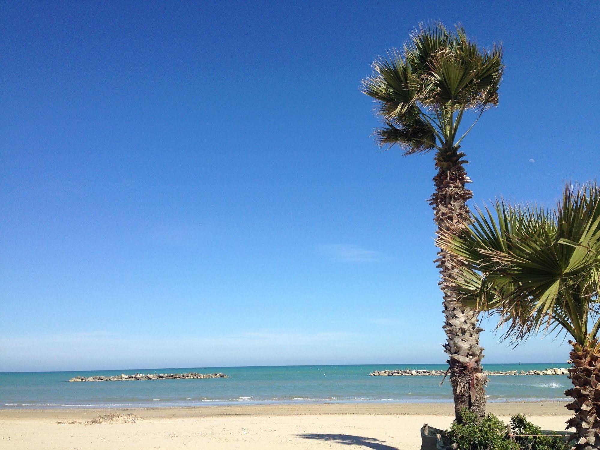 Hotel Gabbiano Porto San Giorgio Eksteriør bilde
